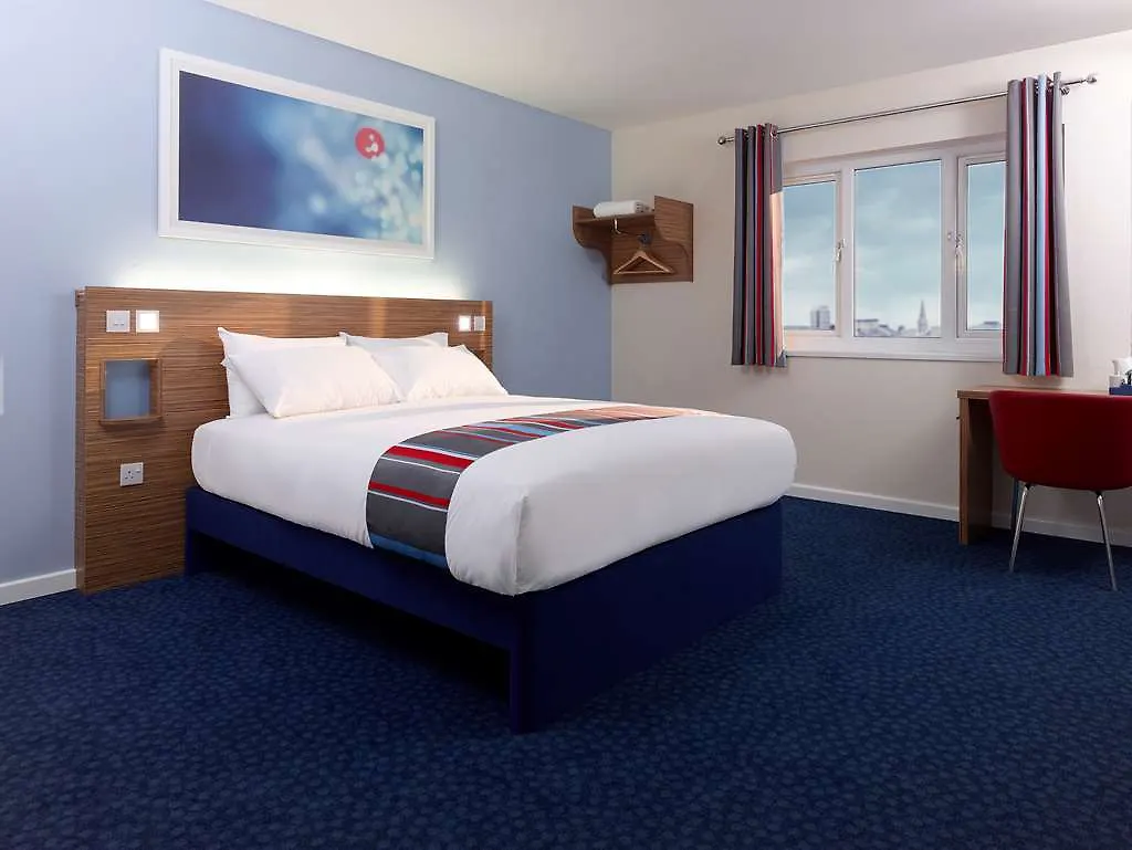Travelodge Rose Street Edinburgh 3*,
