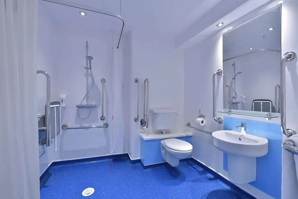 Travelodge Rose Street Edinburgh