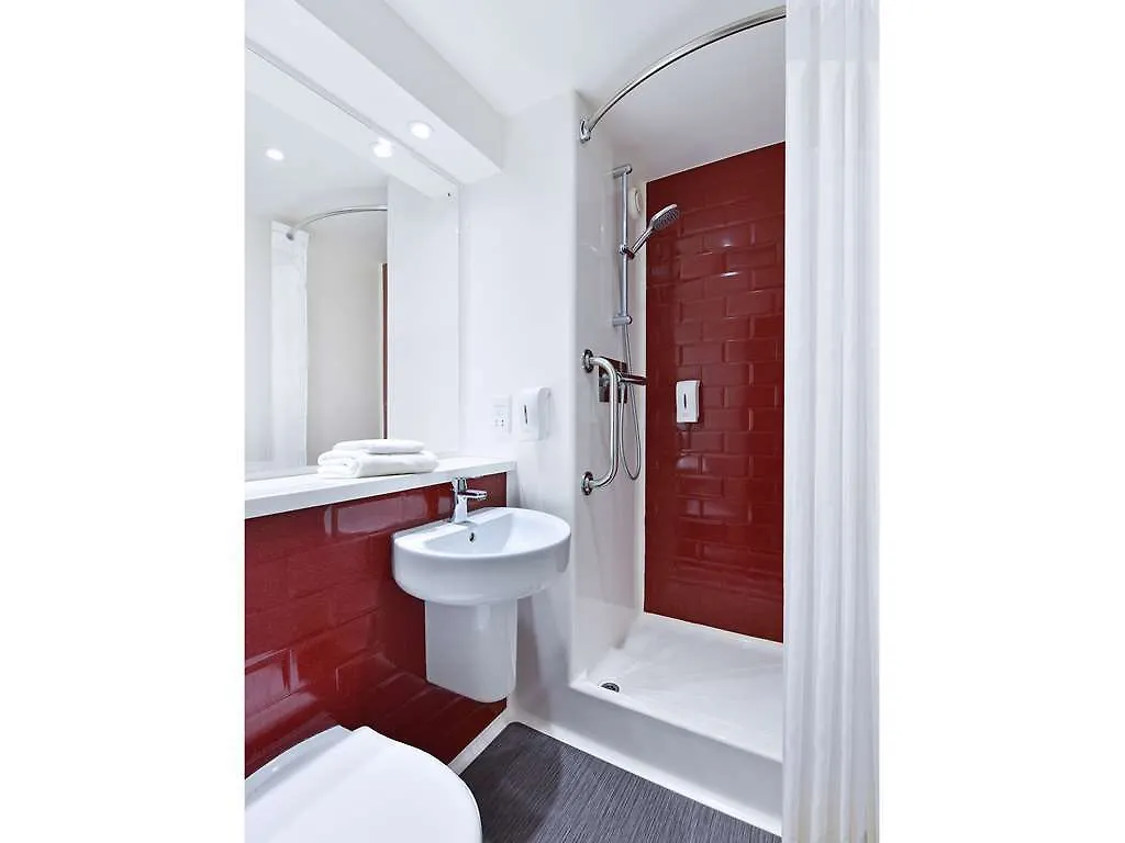 Travelodge Rose Street Edinburgh Hotel